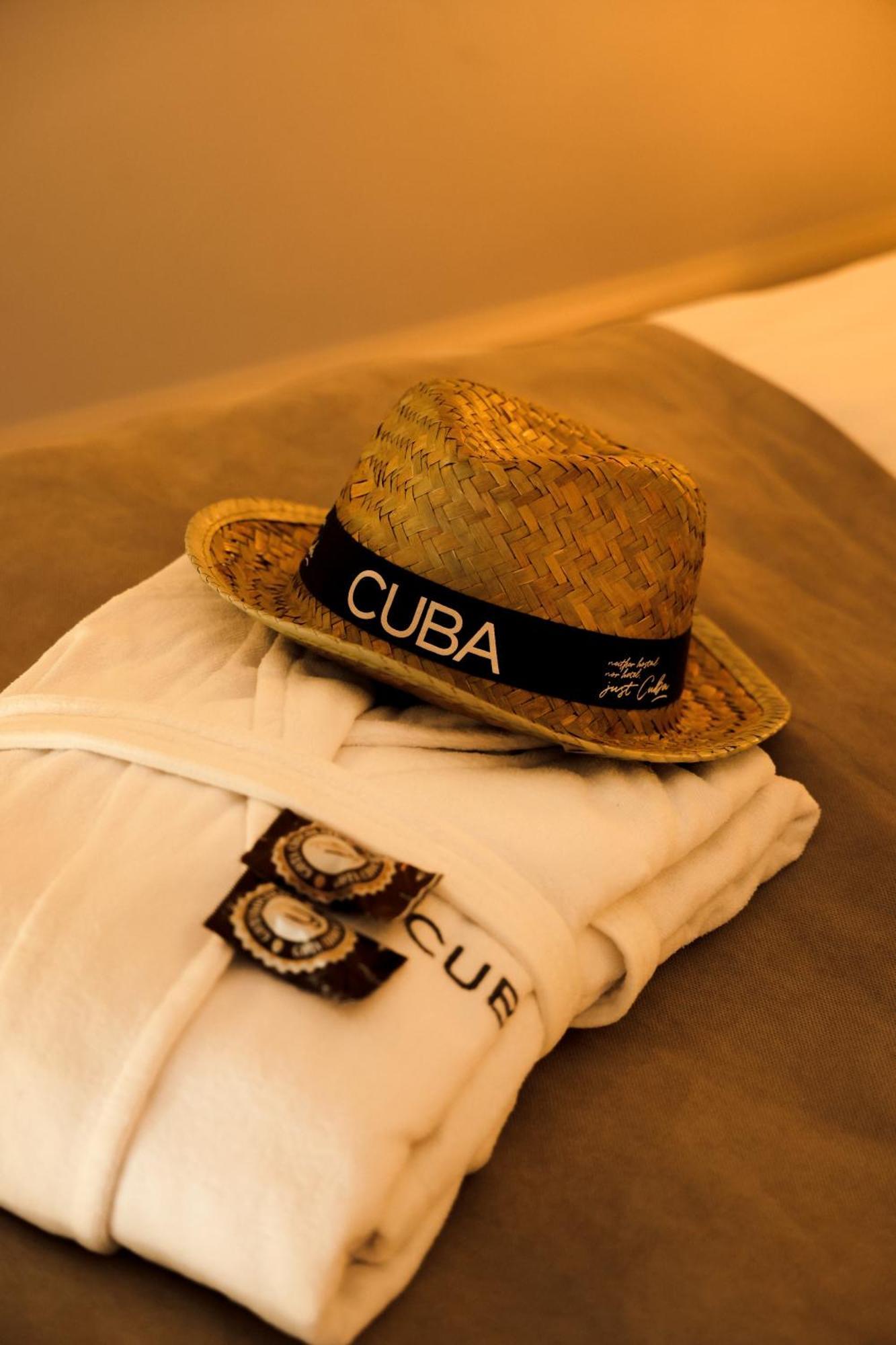 Hotel Hostal Cuba ปัลมาเดมายอร์กา ภายนอก รูปภาพ