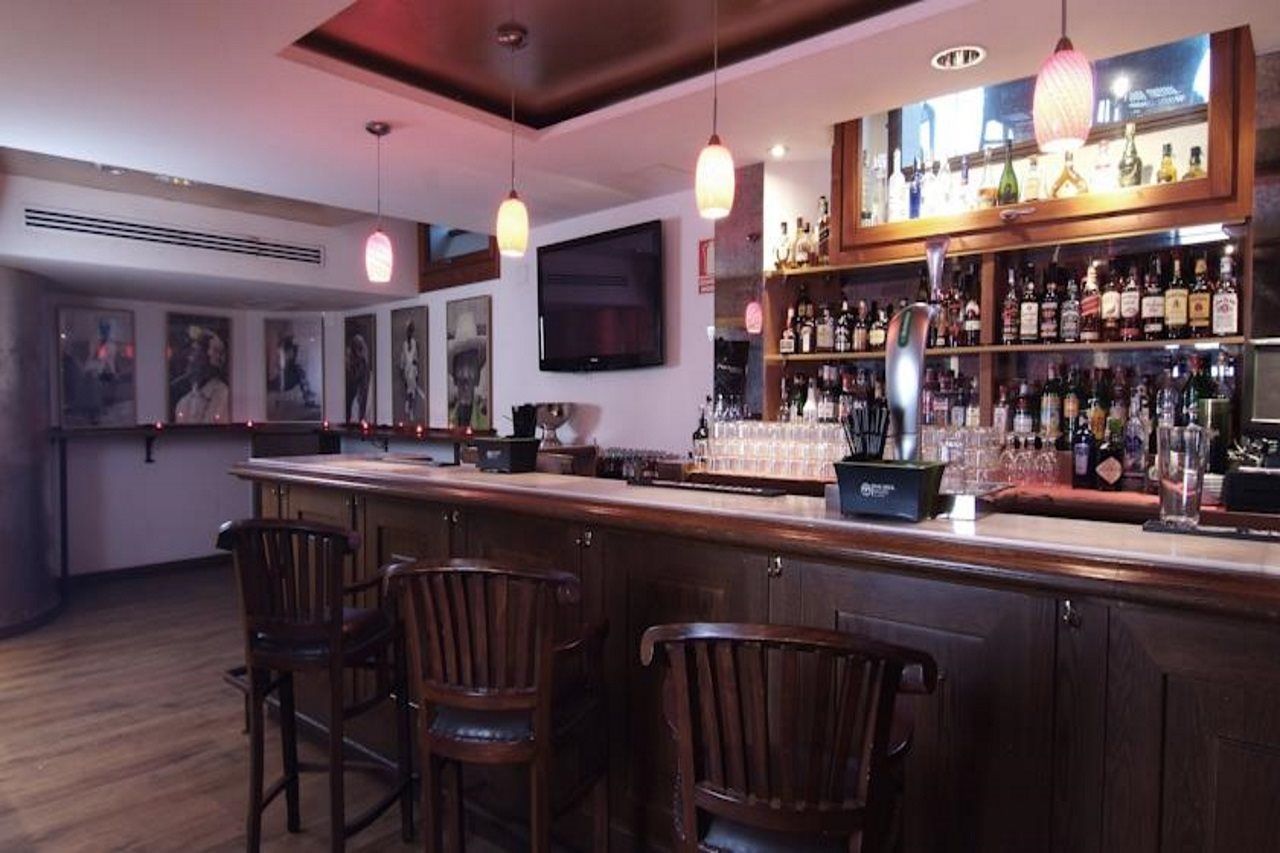 Hotel Hostal Cuba ปัลมาเดมายอร์กา ภายนอก รูปภาพ